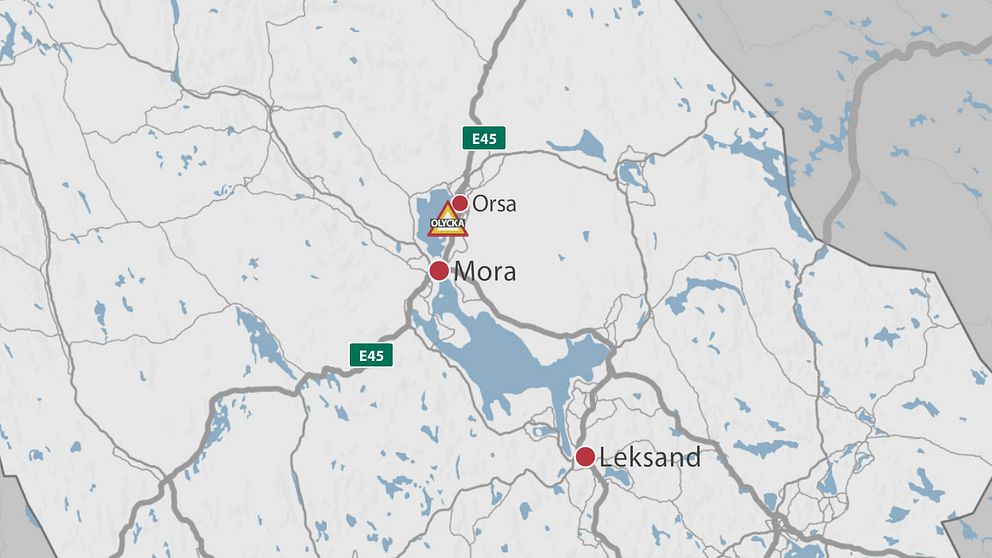 En karta över delar av Dalarna där Orsa, Mora och Leksand finns utplacerade samt en symbol för en olycka.