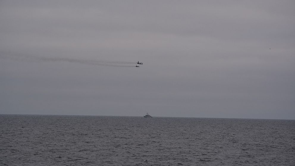 Ryska Su-24 attackflygplan vid belgiskt örlogsfartyg 18 november 2018.