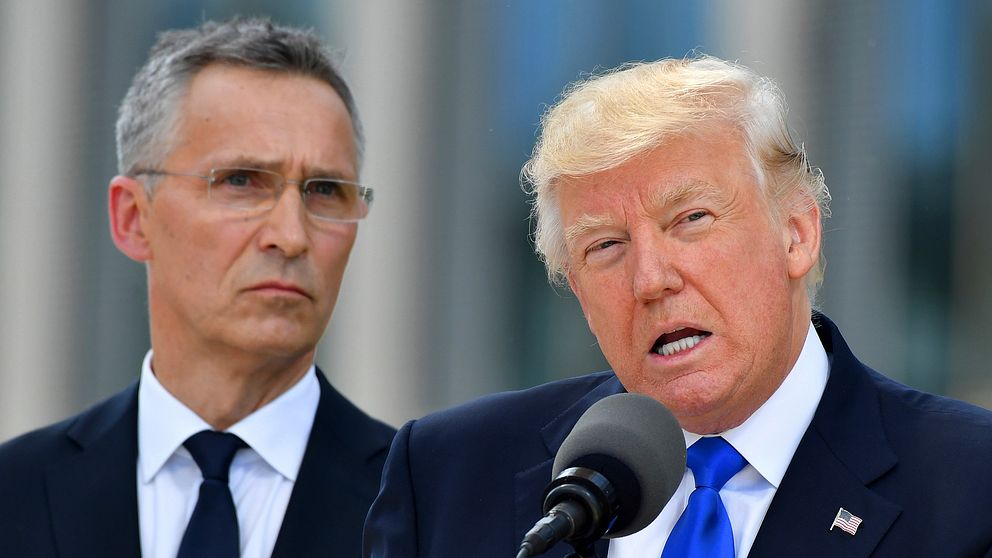 Natos generalsekreterare Jens Stoltenberg och Donald Trump på Natos toppmöte tidigare i år.