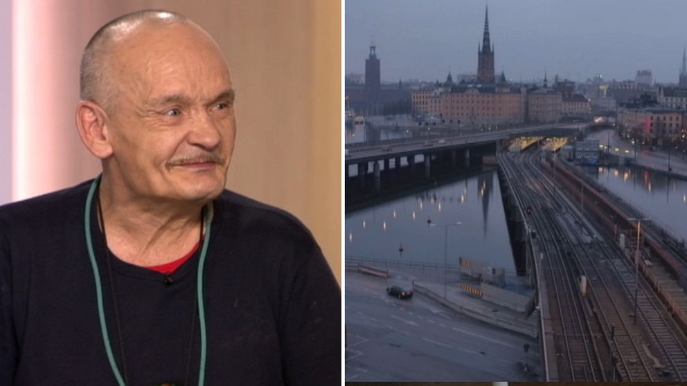 Micke Adermalm i Morgonstudion. Till höger tunnelbanebron mellan Slussen och Gamla stan i Stockholm.