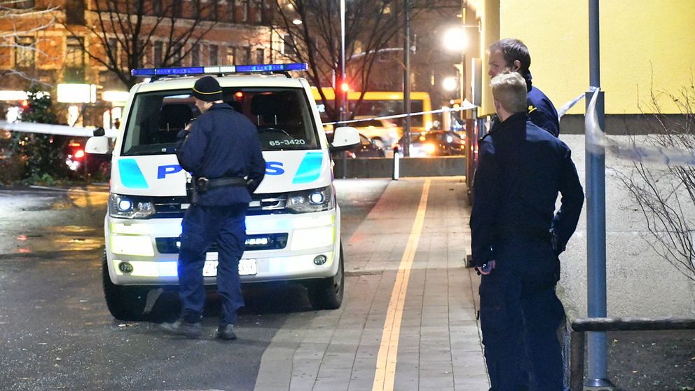 En stor polisinsats pågår vid akutmottagningen på sjukhuset SUS i Malmö efter att någon larmat om skottlossning i samband med ett bråk.