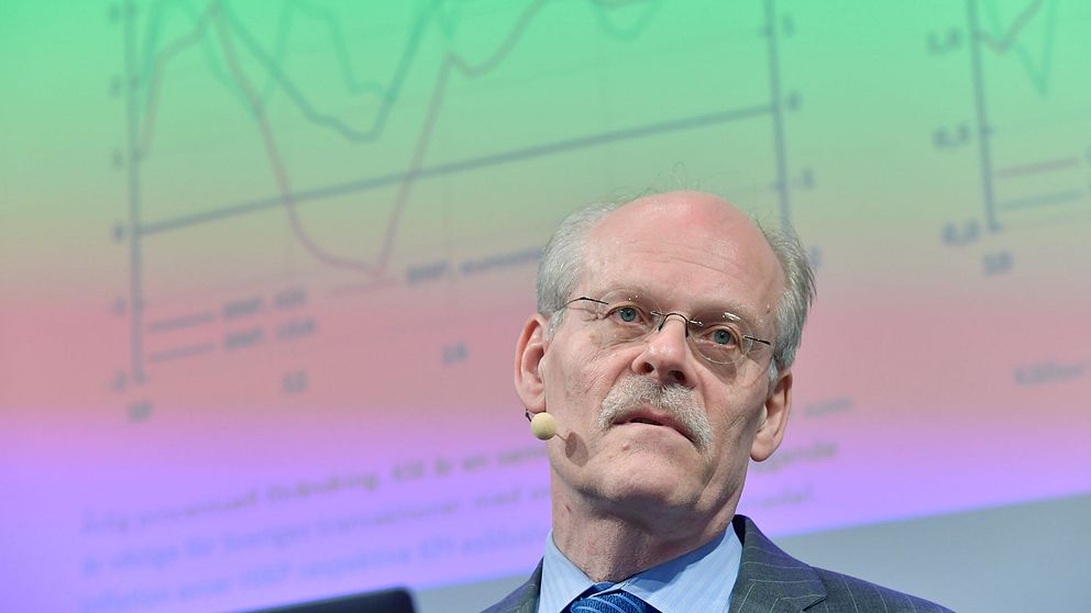 Riksbankschef Stefan Ingves kommenterar ett nya räntebesked i april 2018