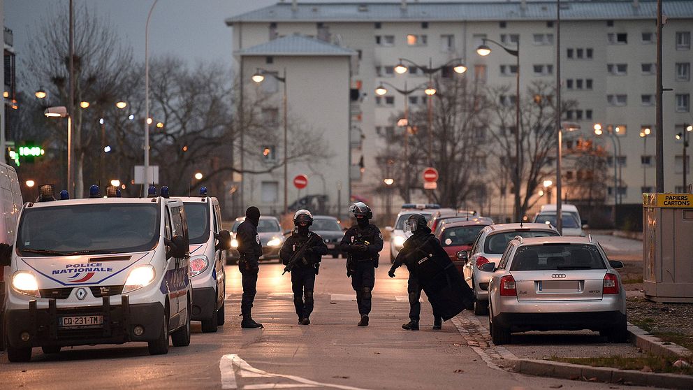 Polis vid insatsen i Neudorf