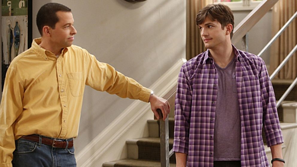 Jon Cryer som Alan Harper aoch Ashton Kutcher som Walden Schmidt i ”2 1/2 män”.