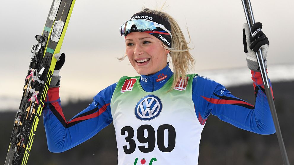 Längdlöftet Frida Karlsson kan få lyfta skidorna i JVM.