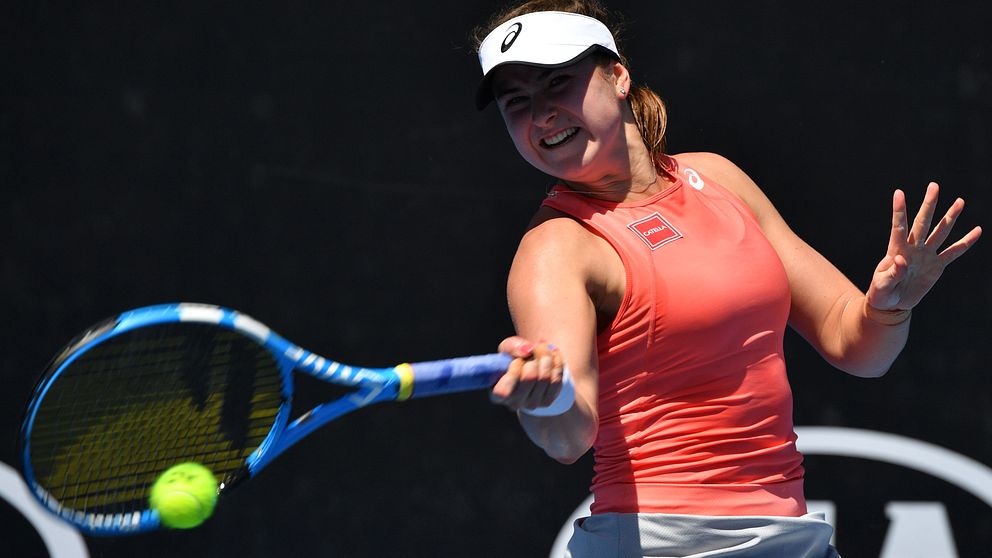 Rebecca Peterson laddar för andra omgången i Australian Open.