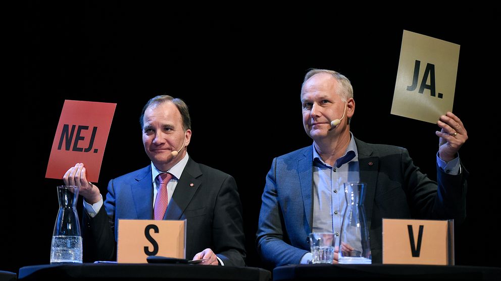 Jonas Sjöstedt (V) och Stefan Löfven (S) under landsbygdsriksdagen på Fjällrävens Center i Örnsköldsvik 2018.