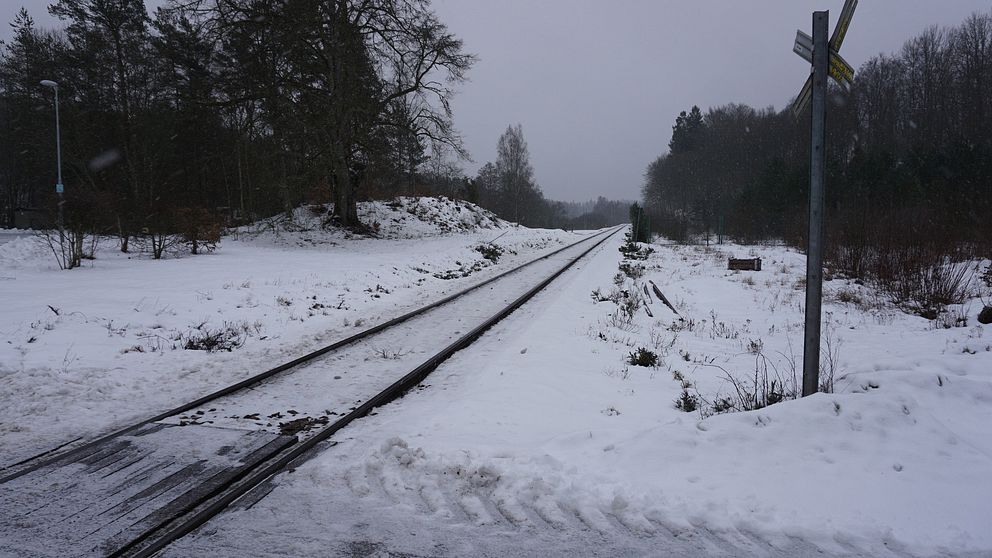 På Spettvägen i Vilshult finns en osäker järnvägsövergång.