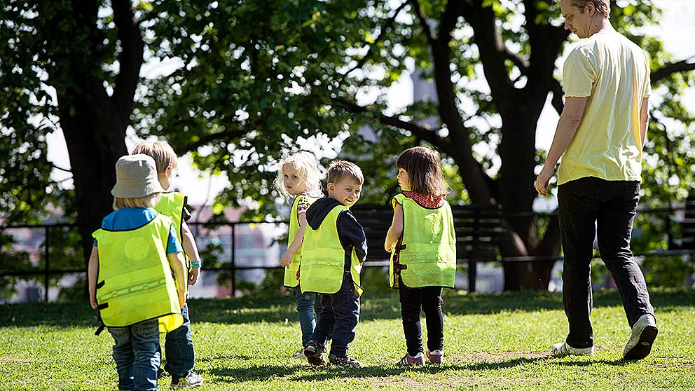 Barn på en förskola i Stockholm på Barnsäkerhetens dag 21 maj 2014.