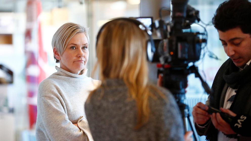 Anna Johansson (S), ordförande i Socialdemokraterna Göteborg, mötte pressen under måndagen för att berätta om avgångskraven mot gruppledaren Ann-Sofie Hermansson