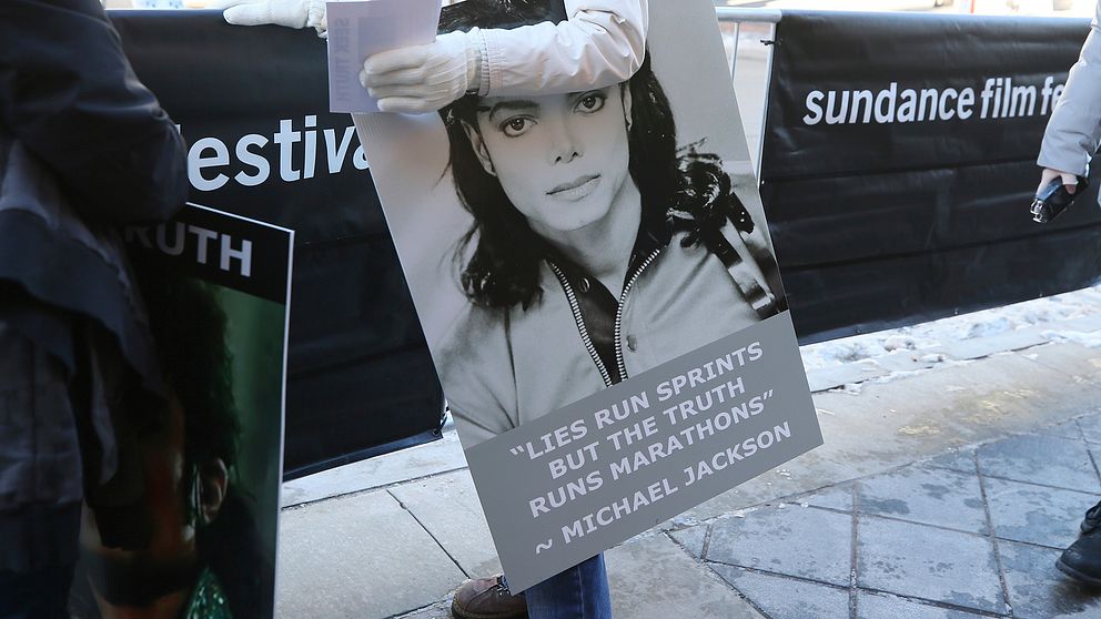 Michael Jackson-fans protesterade när dokumentären ”Leaving Neverland” hade premiär under Sundancefestivalen.