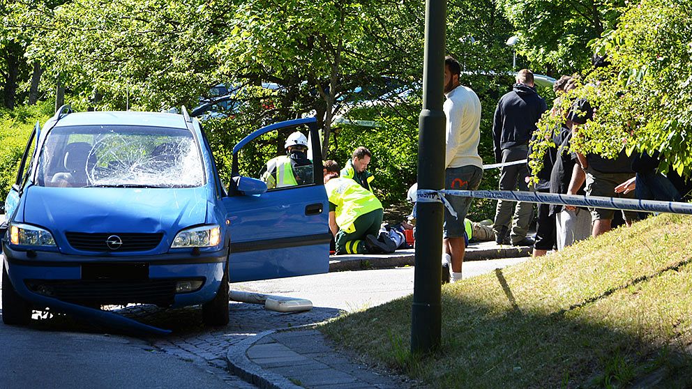 Fyra personer påkörda av bil i Malmö, misstänkt mordförsök.