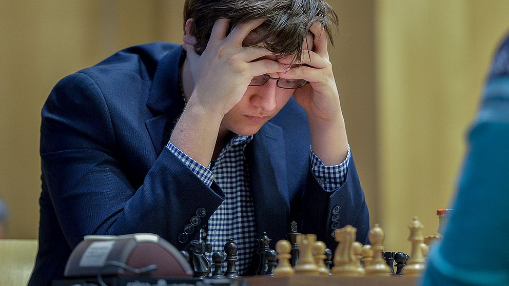 Amerikanske schackspelaren Sam Sevian är en av världens bästa schackspelare. Nästa år gör Sverigeeliten upp i SM i Helsingborg.