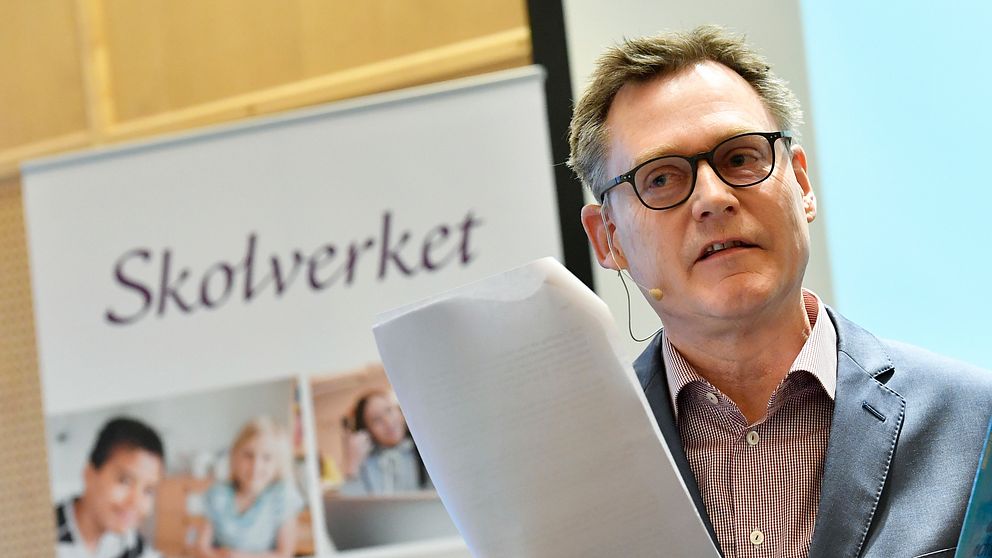 Skolverket har under två års tid varit ute i skolor för att stödja skolornas arbete med att förhindra avhopp från gymnasiet. På bilden Skolverkets generaldirektör Peter Fredriksson.