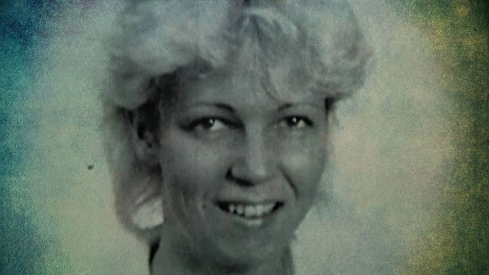 Carina Ohlsson, 22 år, försvann märkligt och spårlöst i augusti 1985.