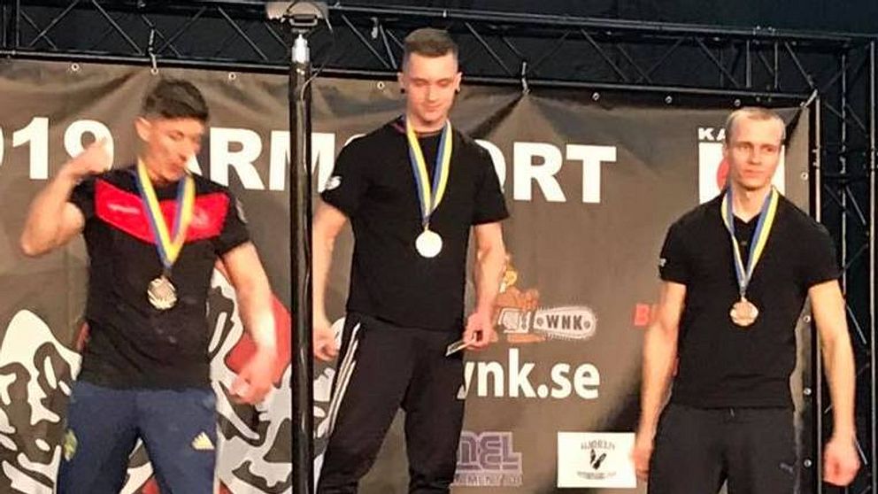 Tobias Axelsson, en av Skänninges alla guldmedaljörer i SM i armbrytning