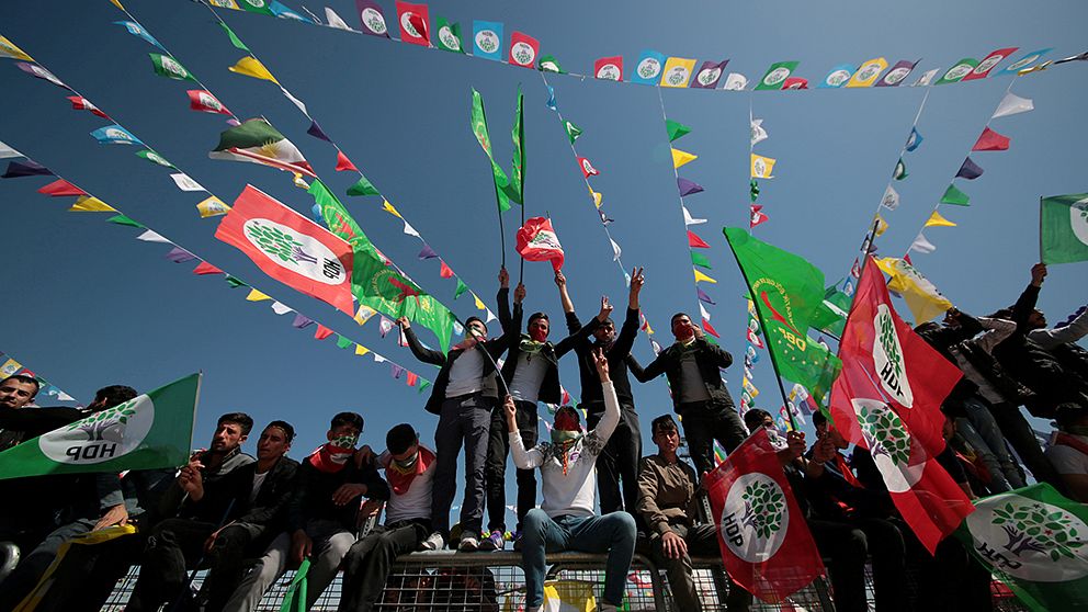Kurder firar Newroz i Turkiet