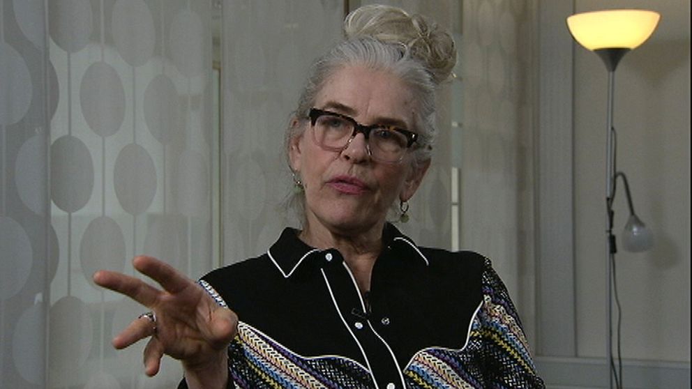 Skådespelaren Ewa Fröling menar att problemen på Dramaten pågått i årtionden.