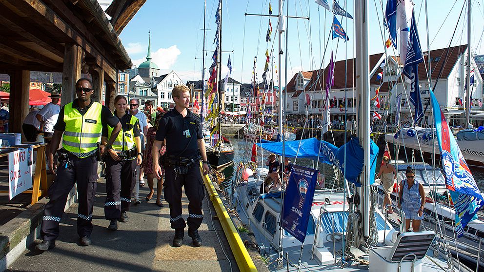 Poliser i norska Bergen.