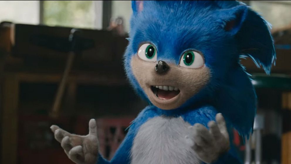 Igelkotten Sonics nya utseende har mötts av hån, i synnerhet hans människolika tänder beskrivs med avsmak i sociala medier.