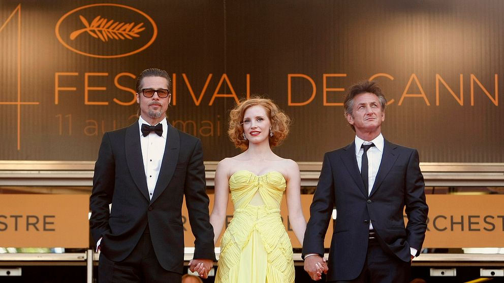 Brad Pitt, Jessica Chastain & Sean Penn spelar i Terrence Malicks film The tree of life. Terrence Malick är med och tävlar i Cannes med filmen A hidden life.