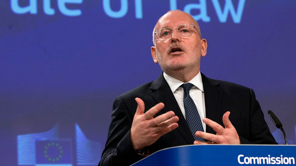 Frans Timmermans har varit kritisk mot Polen, Ungern och Rumänien.