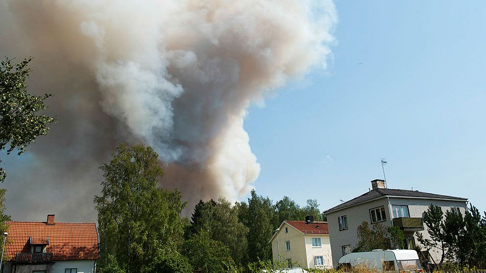 Brandrök i samhället Gammelby nära Virsbo.