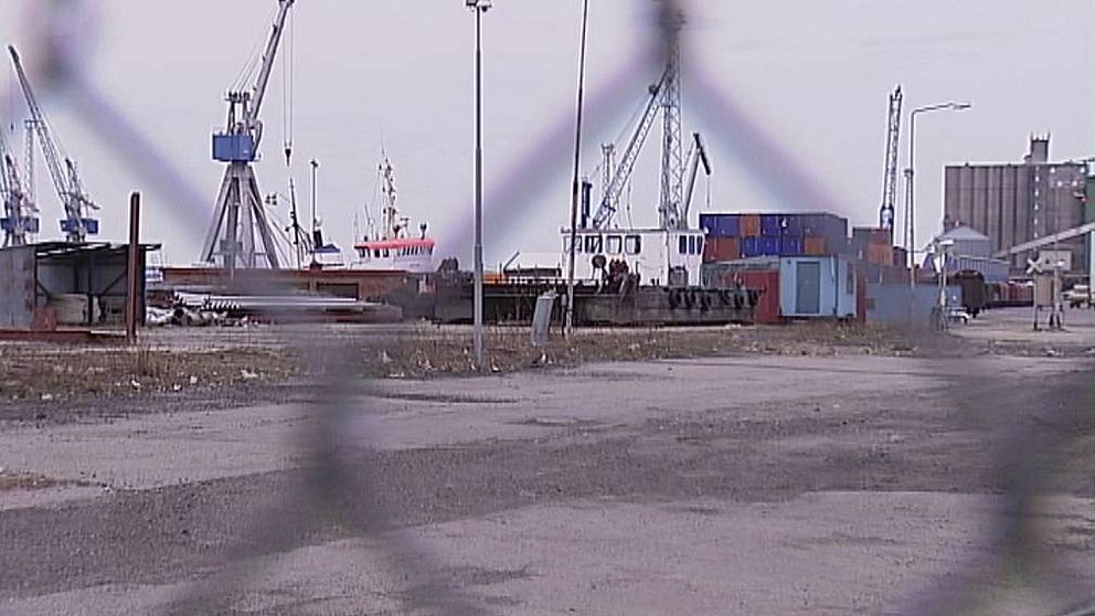 Här i hamnen i Holmsund greps den 21-årige trippelmördaren, innan han hann ta båten till Ryssland.