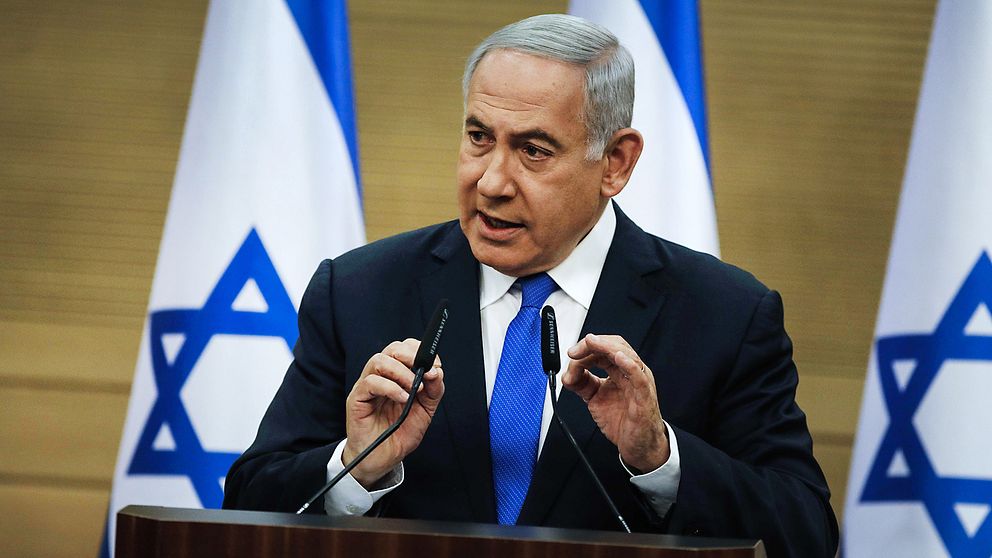 Israels premiärminister Benjamin Netanyahu befinner sig just nu i en av sina svåraste positioner hittills