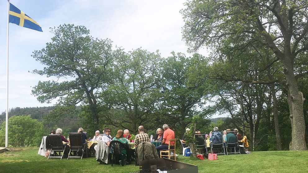 Singelpicknicken hölls på en gård i Grimmared.