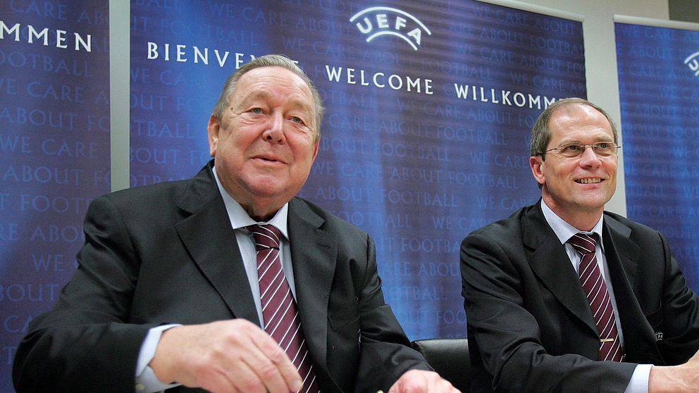 Lars-Christer Olsson, till höger, jobbade ihop med Lennart Johansson, till vänster, under många år i Uefa. ”Han var inte bara en kollega utan en riktig vän”, säger Olsson till SVT Sport.