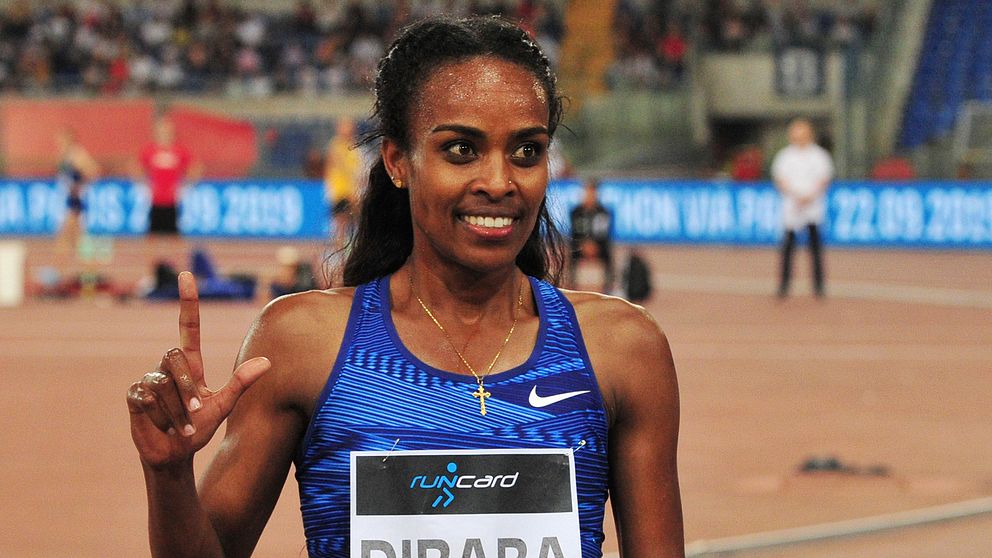 Genzebe Dibaba vann planenligt 1500 meter i Diamond League-tävlingen i Rabat.