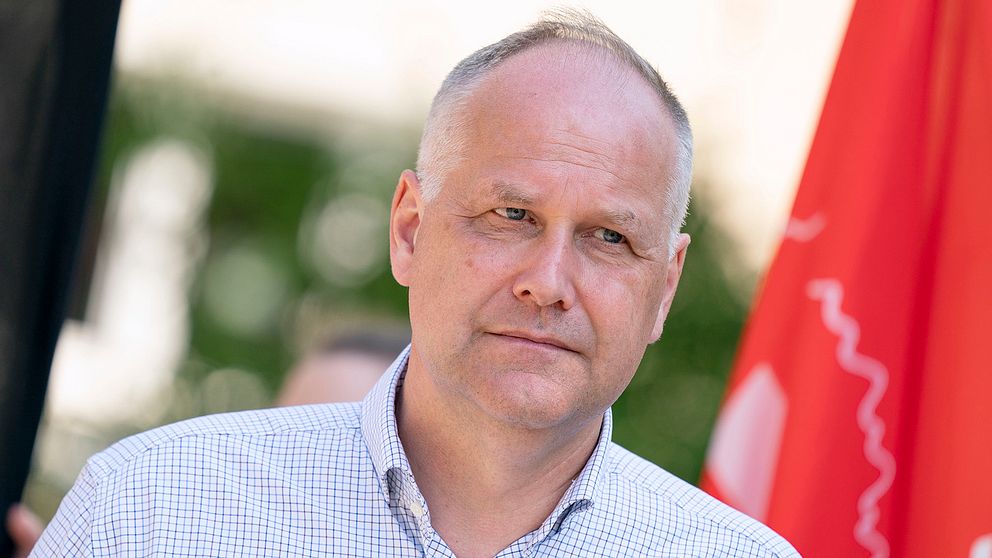 Bild på Vänsterpartiets partiledare Jonas Sjöstedt.