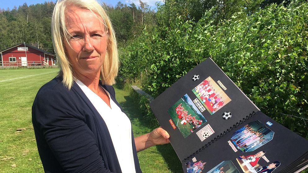 I klippet ovan berättar föredetta tränaren, Marie Hansen, om vad det är som gör Fridolina Rolfö till en bra yttermittfältare.