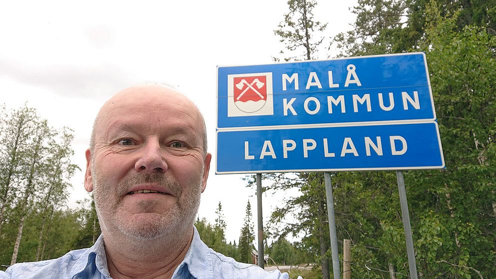 Boxholmaren Mats Lönngren samlar på kommuner. Nu har han varit i Sveriges alla 290.