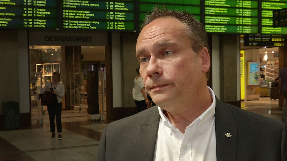 SJ:s presschef Tobbe Lundell säger att man, utöver det stora utbytet av X2000-tåg, genomför tre stora insatser för att förbättra toaletterna ombord.