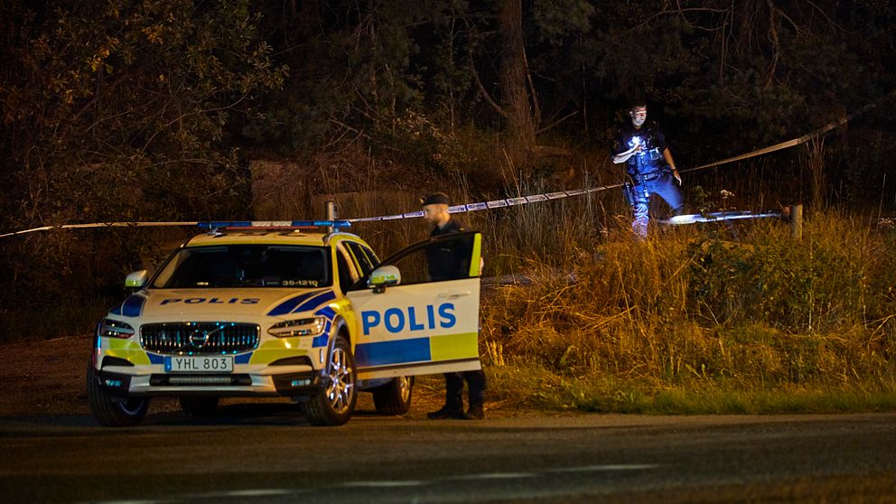 Polisen vid en avspärrning