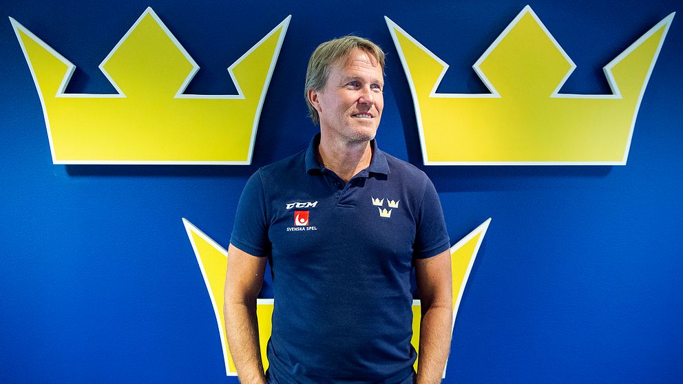 Tre Kronors nye förbundskapten Johan Garpenlöv.