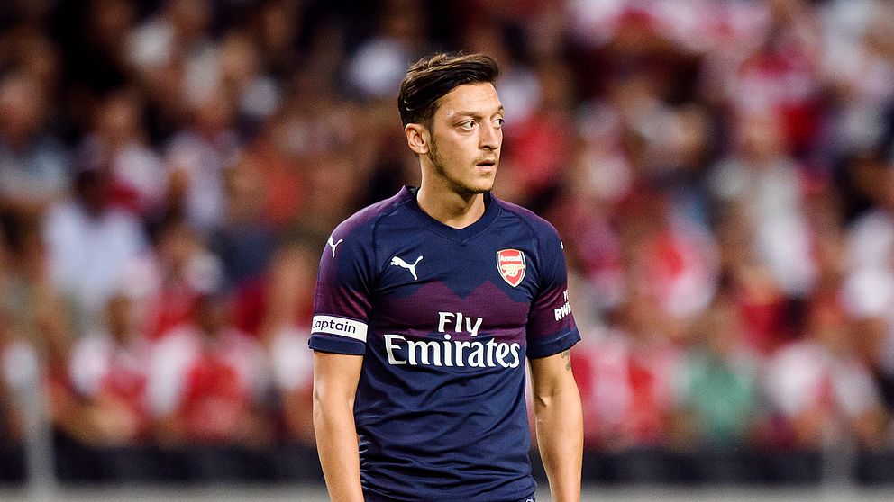 Mesut Özil missar Arsenals premiärmatch på söndag.