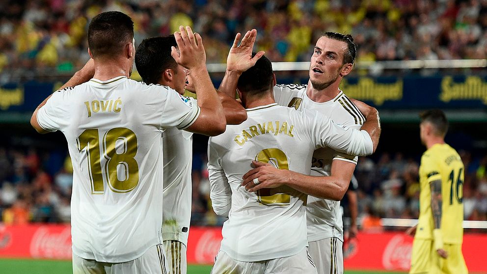 Gareth Bale, längst till höger, firar ett av sina två mål borta mot Villarreal.