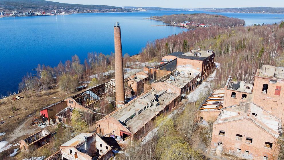 Fabriksruinen i Nyhamn söder om Sundsvall.