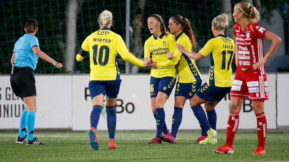 Bröndby tar ledningen genom Nicoline Sörensen (16) 0-1 under onsdagens fotbollsmatch i Champions League första omgången första matchen mellan Piteå IF DFF och Bröndby på LF Arena