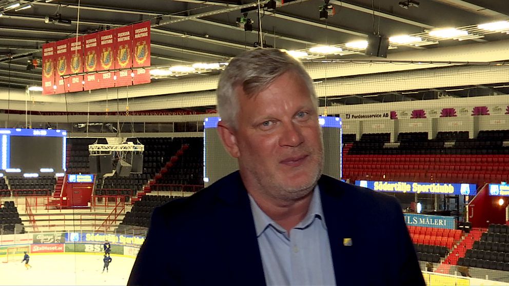 SSK:s nye klubbdirektör Robert Andersson i Scaniarinken.