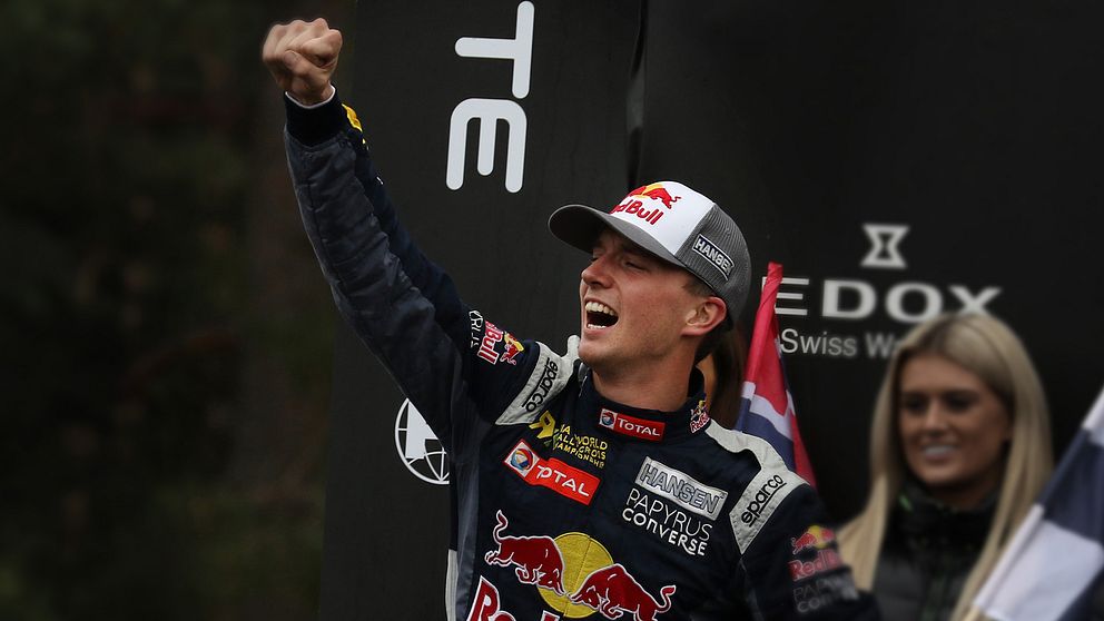 Timmy Hansen på pallen i Riga