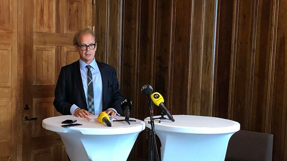 Åklagaren Martin Tidén under presskonferensen på måndagen när rättegången om dödsskjutningen av Eric Torell går in i sin slutfas.