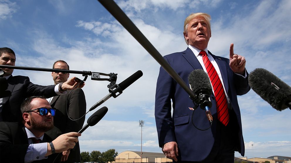 USA:s president Donald Trump mötte pressen efter att han landat med Air Force One på Joint Base Andrews i Maryland på väg hem från New York.