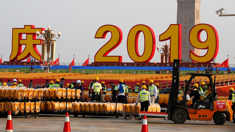 Förberedelser på Tiananmen Square i Peking inför 70-års jubileum av Folkrepubliken Kina.