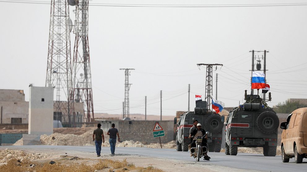 Ryska trupper i Syriska Manbij.