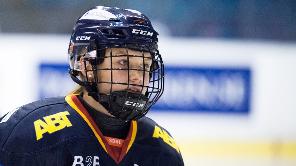 Djurgårdens Josefin Bouveng stängs av i två matcher i SDHL.