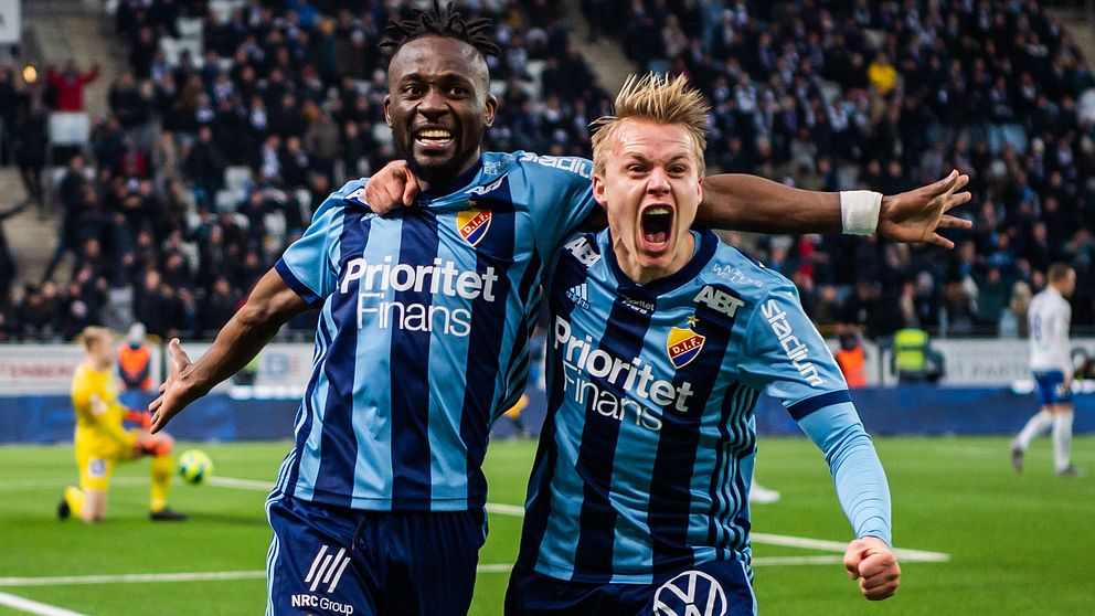 Djurgårdens Mohamed Buya Turay jublar efter 2-2.